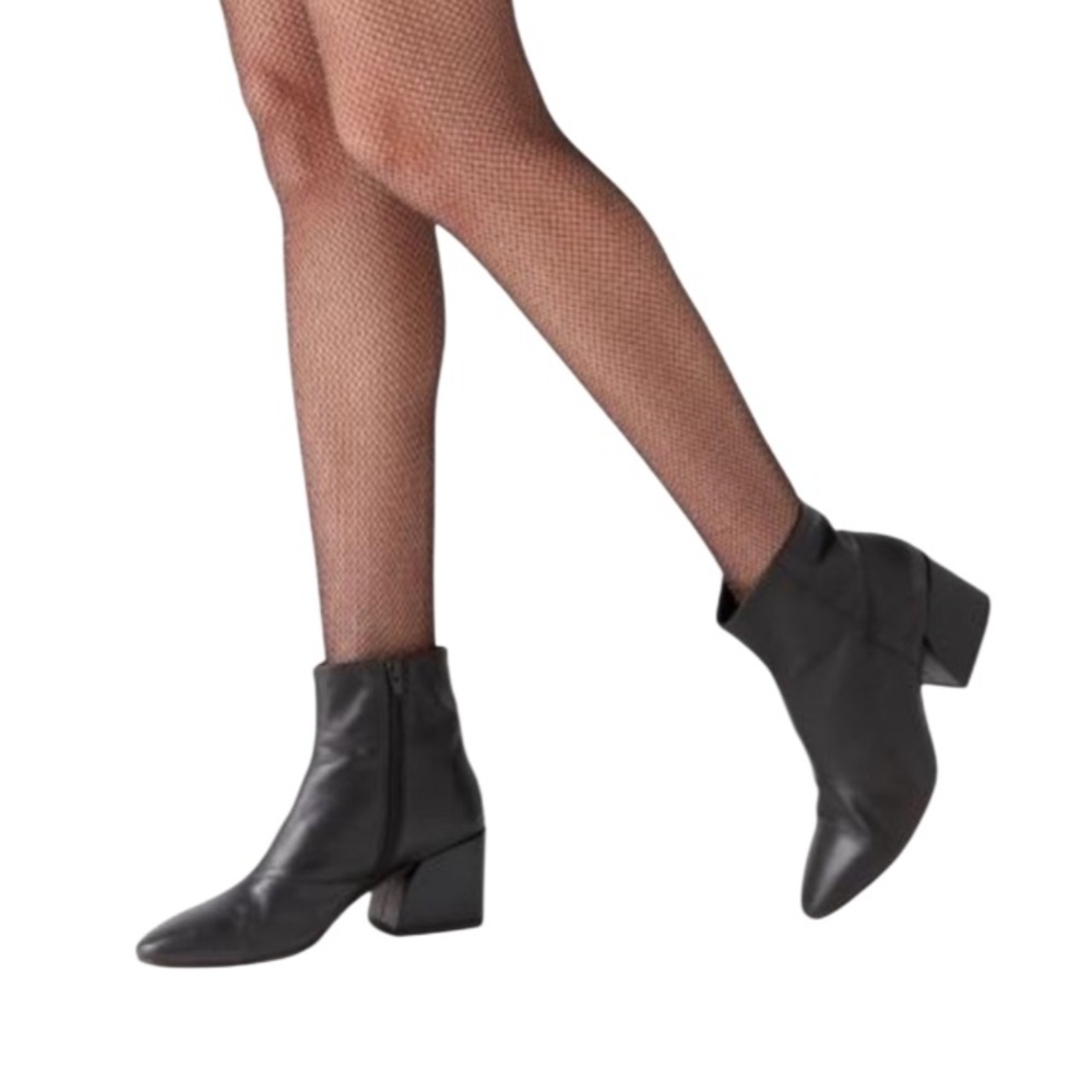 Vagabond Olivia Black Leather Booties